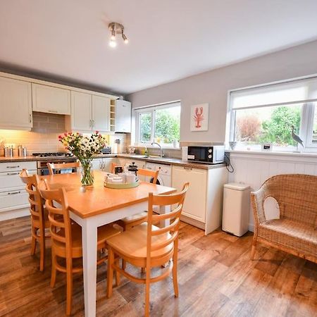 3 Bedroom Townhouse Right On The Harbour Isle of Whithorn Zewnętrze zdjęcie