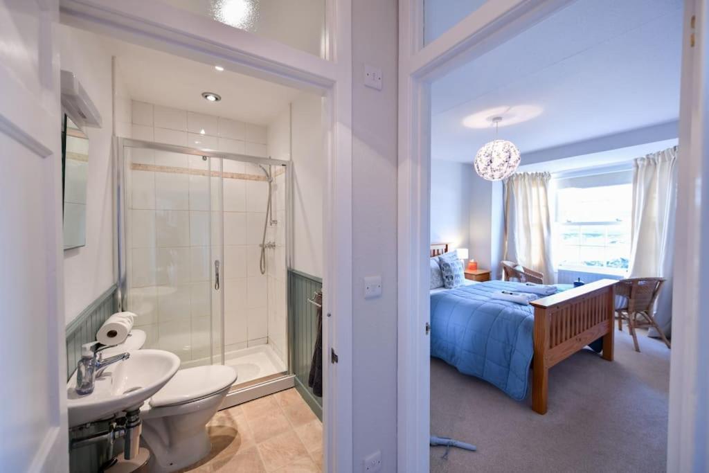 3 Bedroom Townhouse Right On The Harbour Isle of Whithorn Zewnętrze zdjęcie